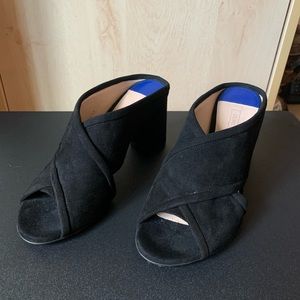 Stuart Weitzman Criss-cross block heel mule sandal